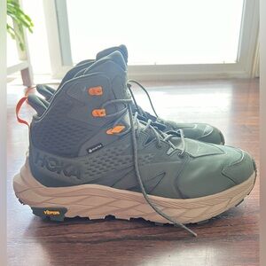 Hoka hiking shoes